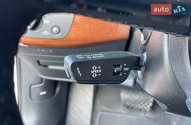 Седан Audi A4 2022 в Житомирі