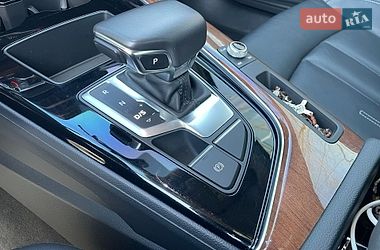 Седан Audi A4 2022 в Житомирі