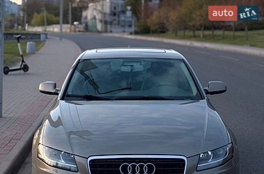 Седан Audi A4 2010 в Кропивницькому