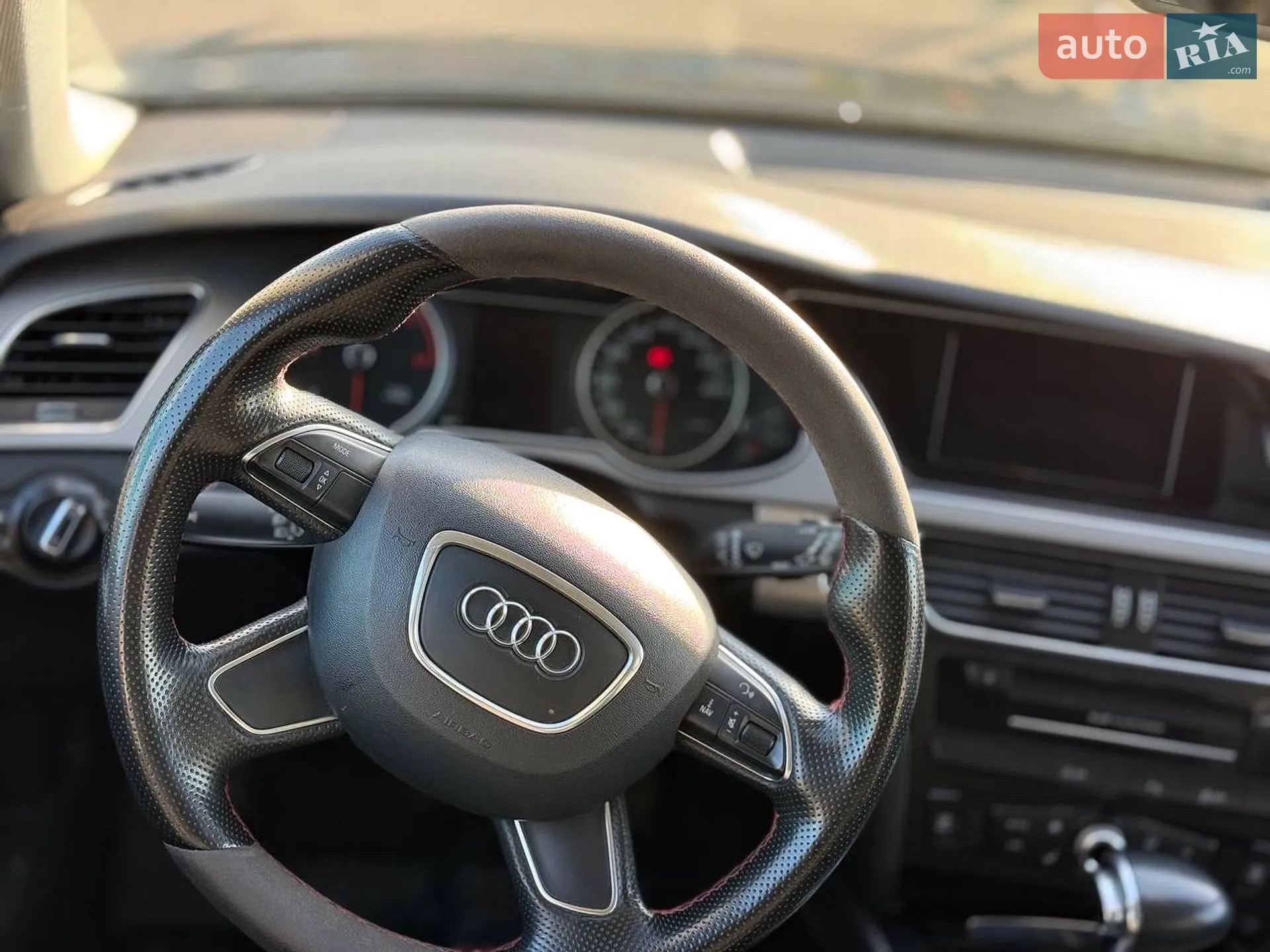 2012 Audi A4 - мініатюра 4