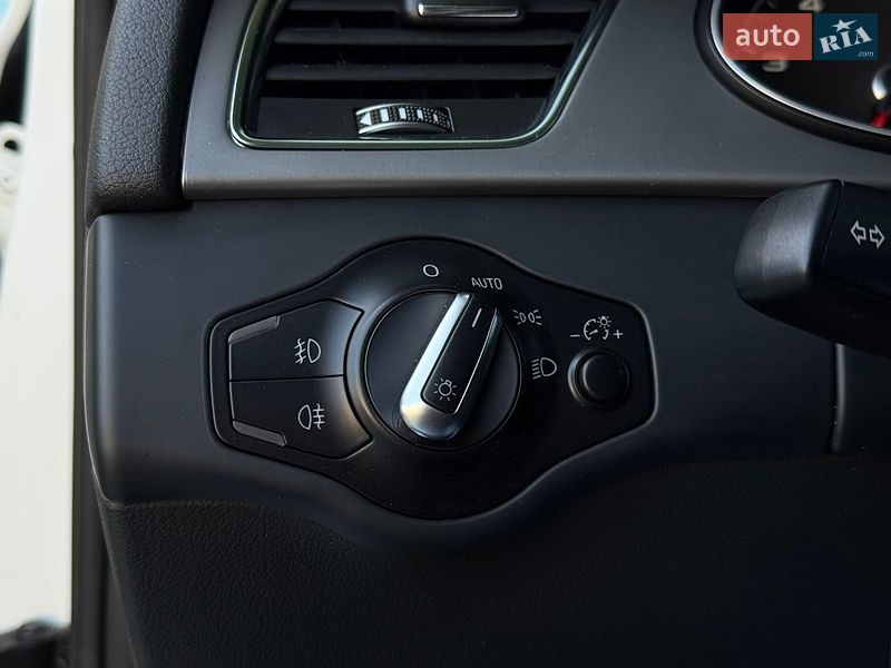 Седан Audi A4 2012 в Миколаєві