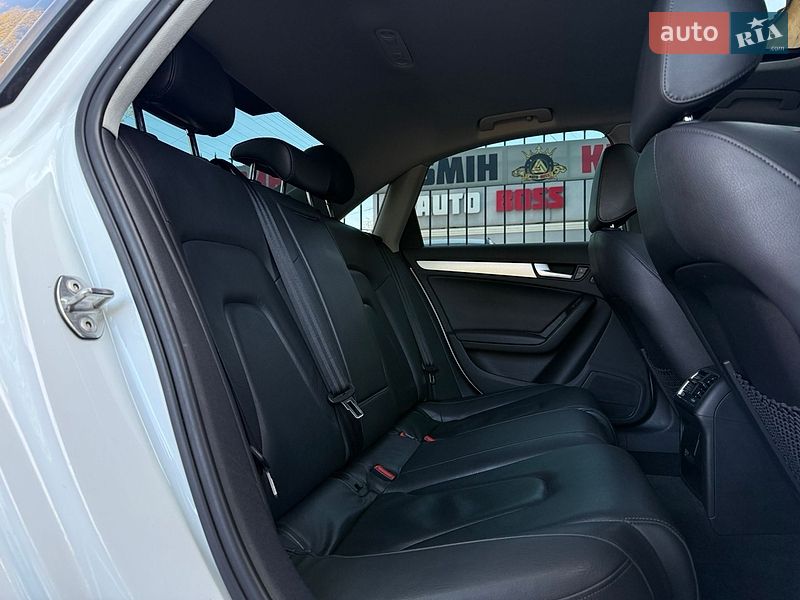 Седан Audi A4 2012 в Миколаєві
