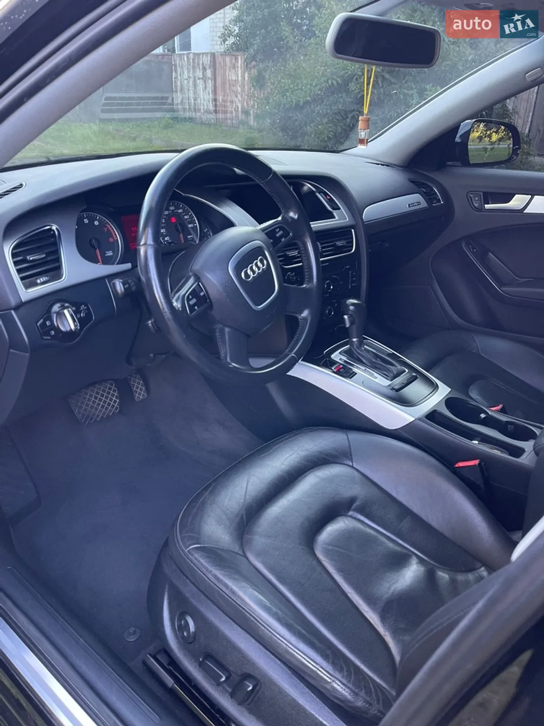 2011 Audi A4 - мініатюра 11