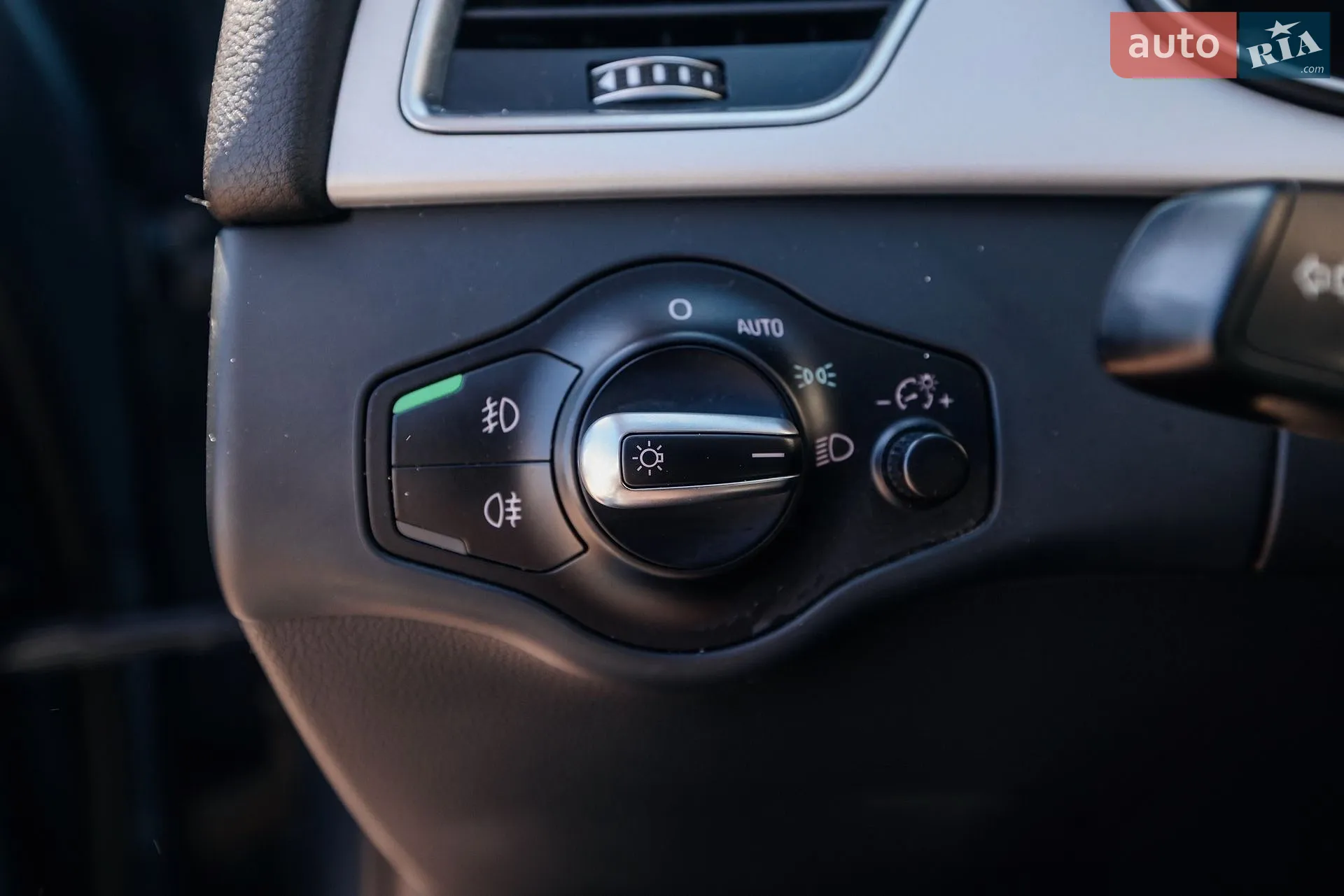 2015 Audi A4 - мініатюра 48