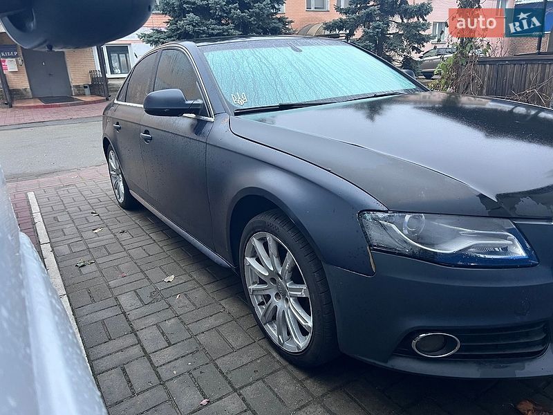 Седан Audi A4 2011 в Киеве