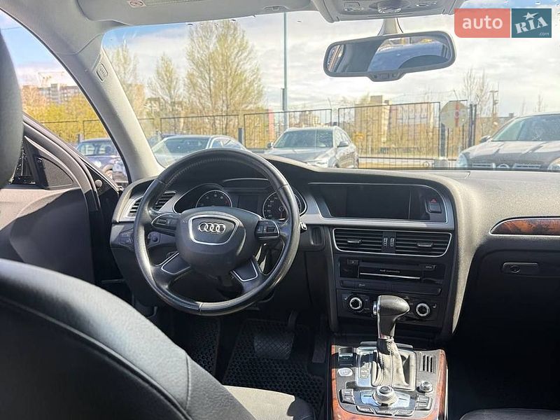 Седан Audi A4 2013 в Києві