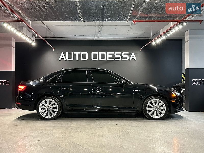 Седан Audi A4 2016 в Одесі