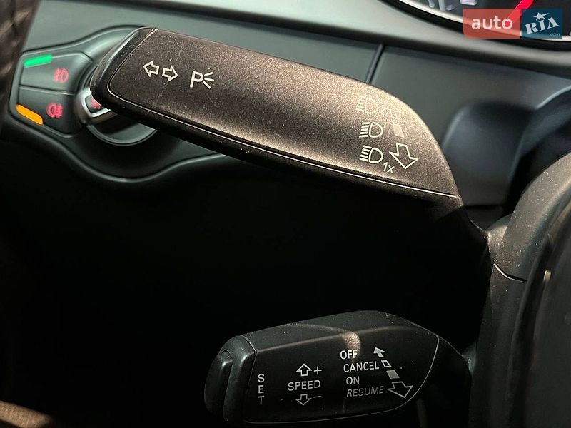 Седан Audi A4 2013 в Одесі