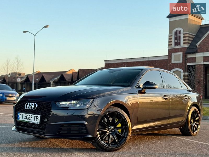 Седан Audi A4 2015 в Киеве