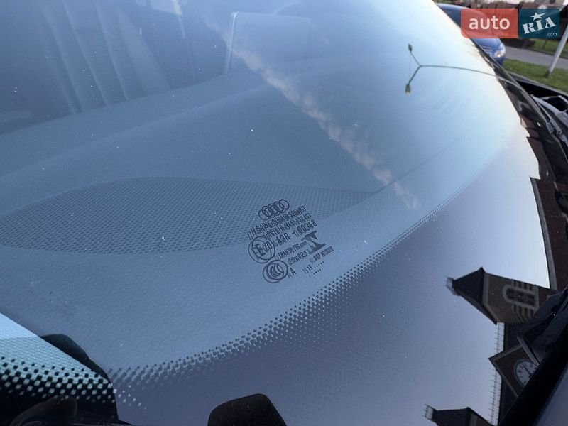 Седан Audi A4 2015 в Киеве
