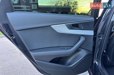 Седан Audi A4 2015 в Киеве