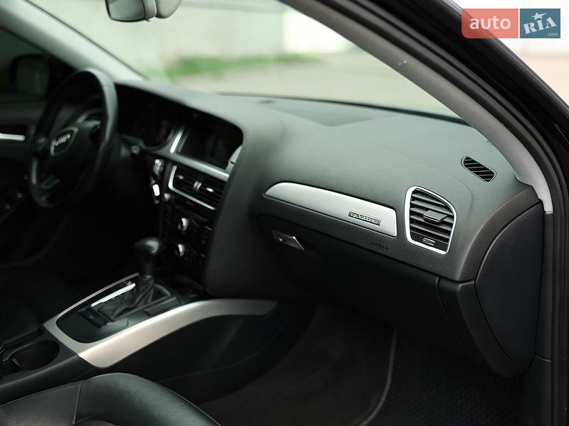 Седан Audi A4 2014 в Києві