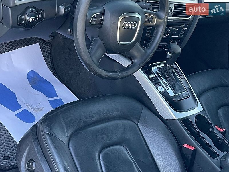Седан Audi A4 2011 в Одессе