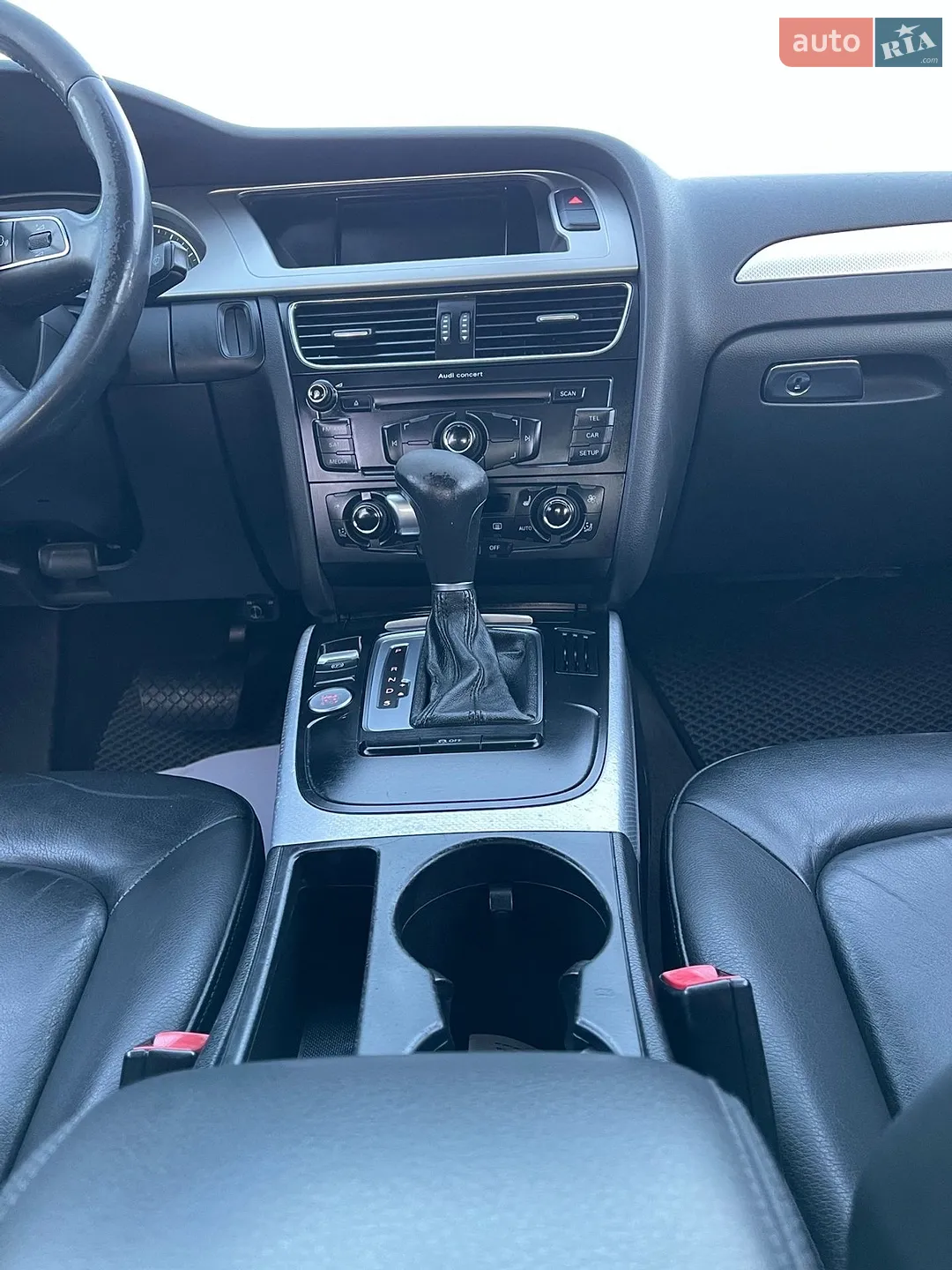 2011 Audi A4 - мініатюра 18