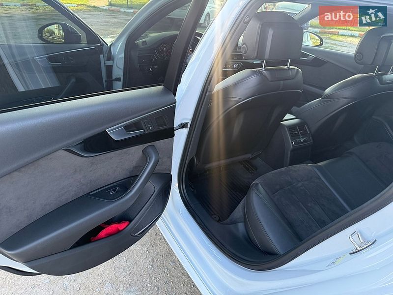 Универсал Audi A4 2016 в Василькове