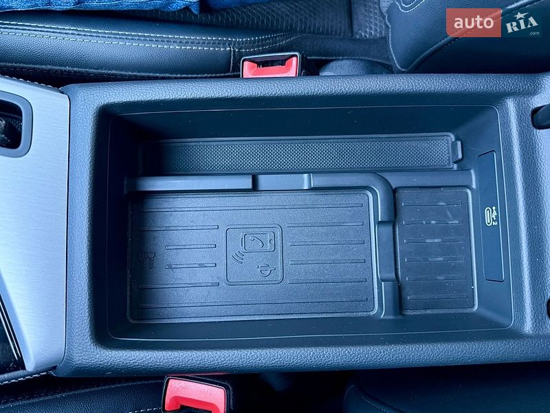 Седан Audi A4 2020 в Киеве