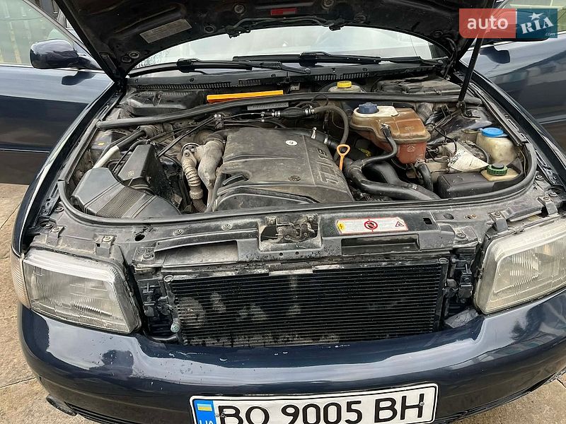 Универсал Audi A4 1996 в Подгайцах