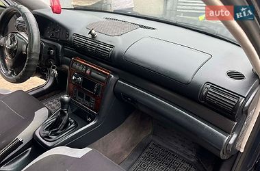 Универсал Audi A4 1996 в Подгайцах