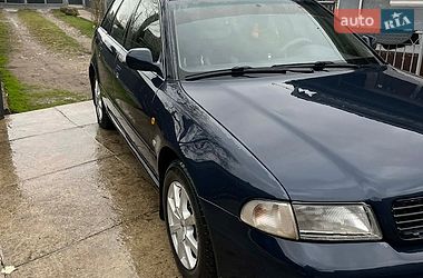 Универсал Audi A4 1996 в Подгайцах
