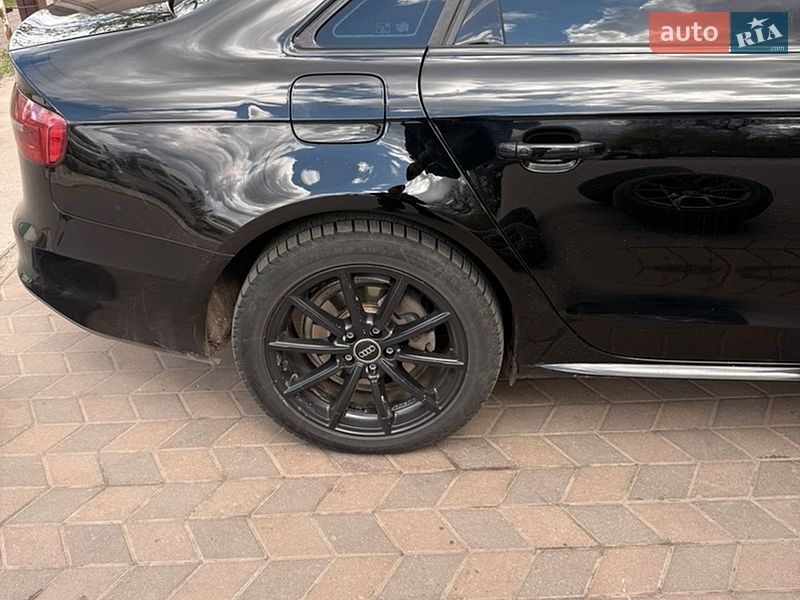 Седан Audi A4 2014 в Ніжині