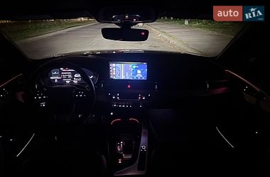 Седан Audi A4 2022 в Киеве