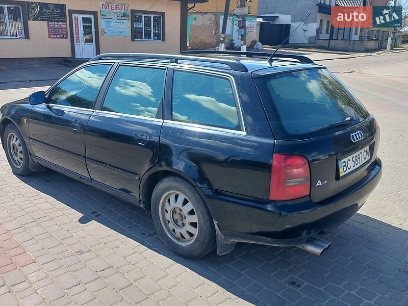 Универсал Audi A4 1999 в Горохове