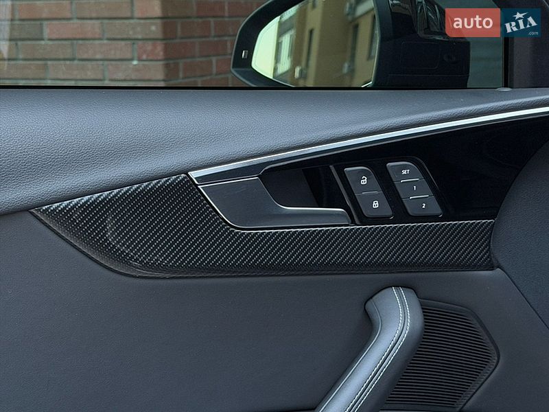 Седан Audi A4 2021 в Житомирі