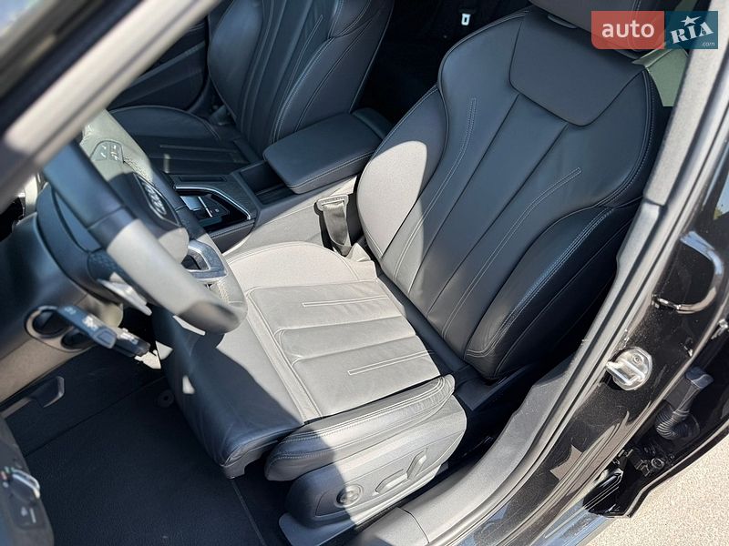 Седан Audi A4 2023 в Києві