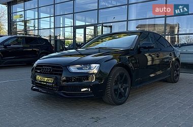 Седан Audi A4 2013 в Ивано-Франковске