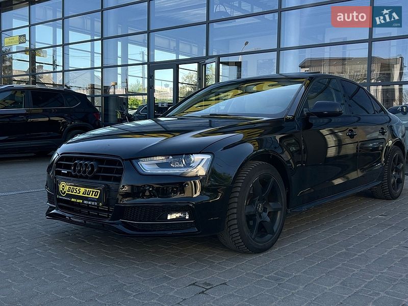 Седан Audi A4 2013 в Ивано-Франковске