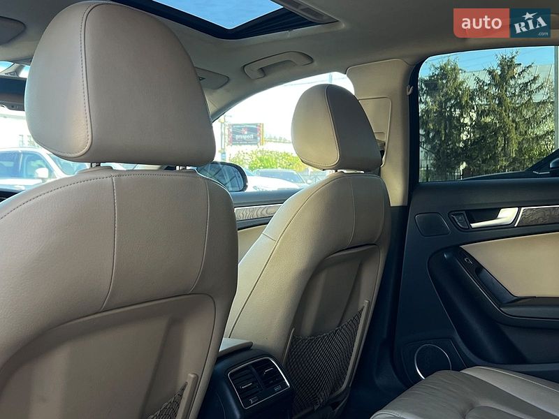 Седан Audi A4 2013 в Ивано-Франковске