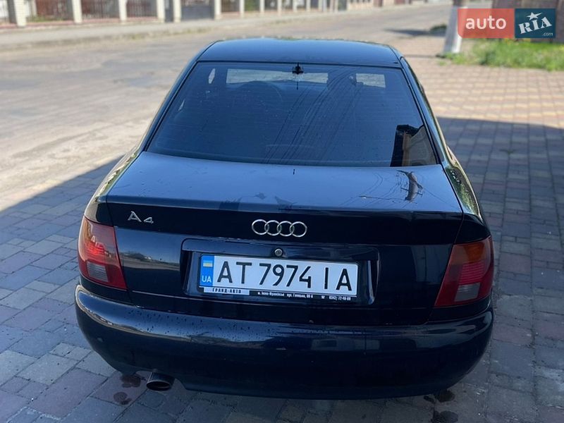 Седан Audi A4 1996 в Ивано-Франковске