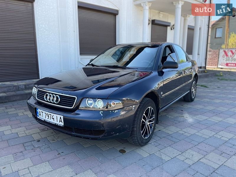 Седан Audi A4 1996 в Ивано-Франковске