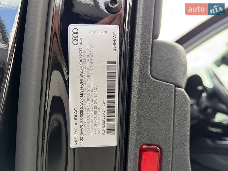 Седан Audi A4 2020 в Львові