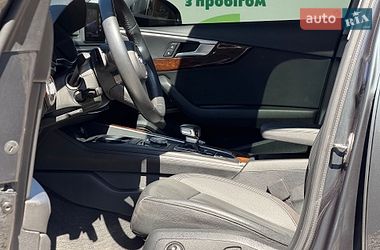 Седан Audi A4 2018 в Виннице