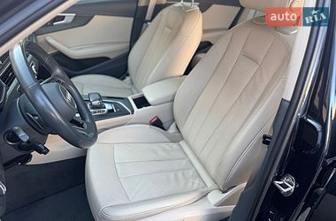 Седан Audi A4 2018 в Киеве