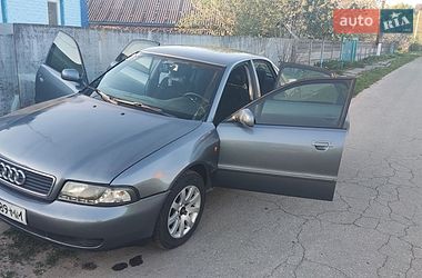 Седан Audi A4 1997 в Новой Басане
