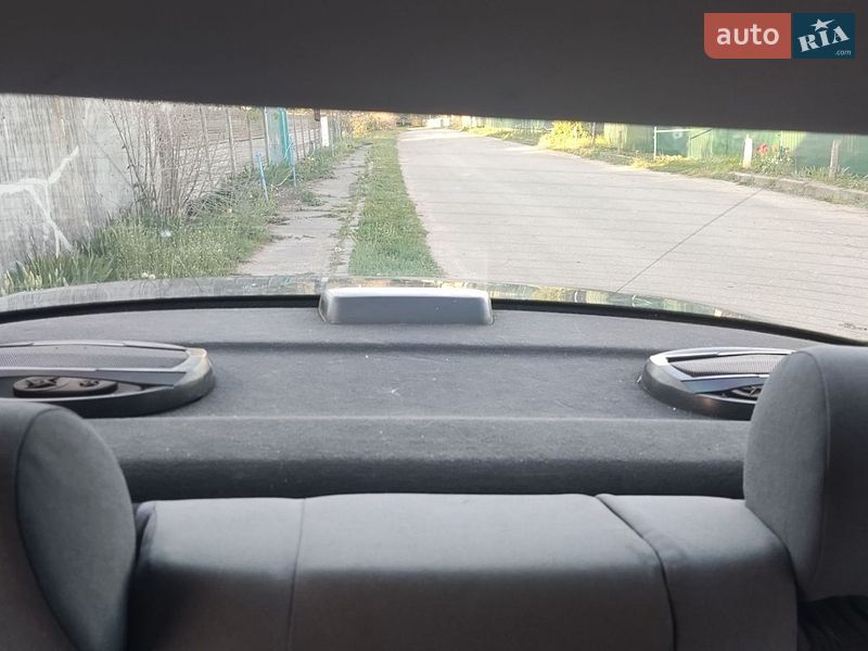 Седан Audi A4 1997 в Новой Басане