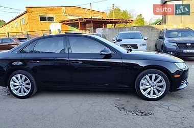 Седан Audi A4 2017 в Чернигове