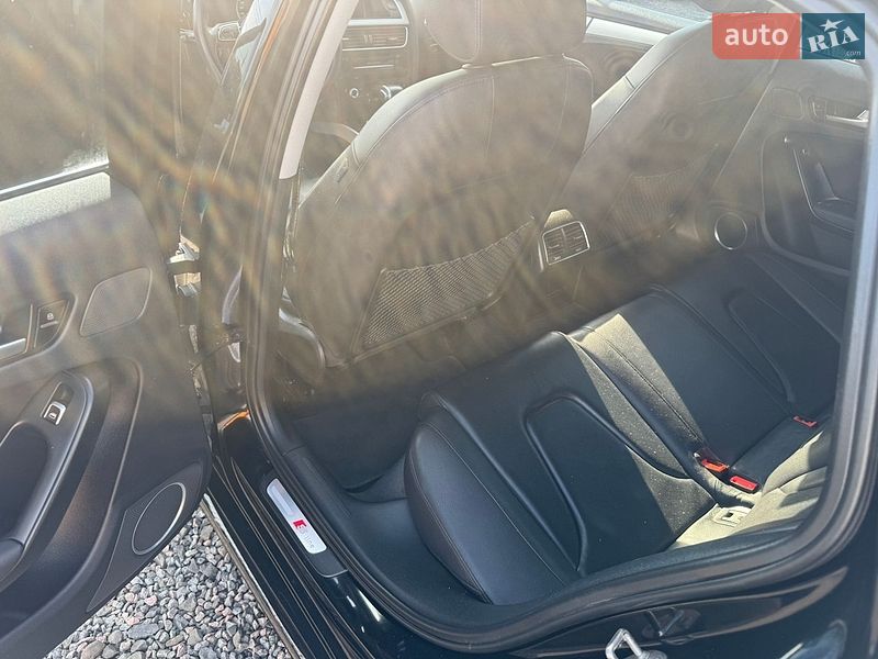 Седан Audi A4 2016 в Луцьку