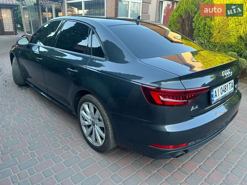 Седан Audi A4 2017 в Киеве