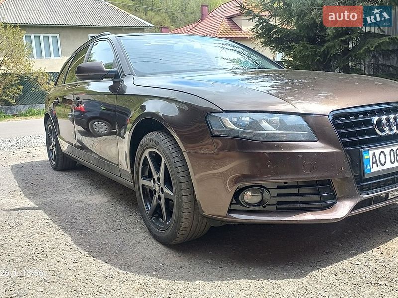 Універсал Audi A4 2011 в Ужгороді