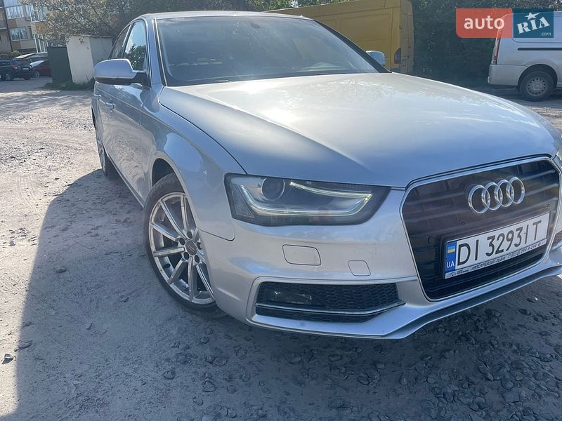 Седан Audi A4 2013 в Львові