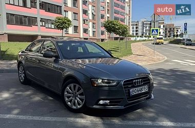 Седан Audi A4 2012 в Львове