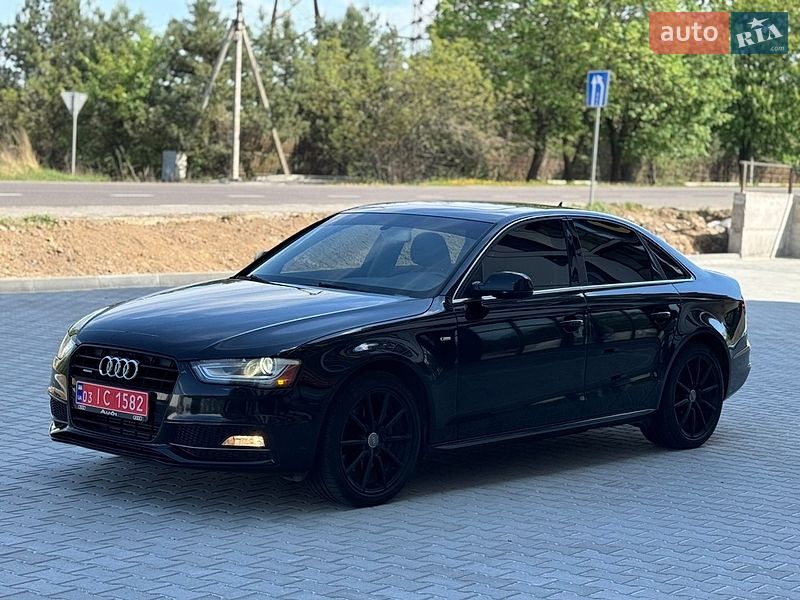Седан Audi A4 2015 в Луцке