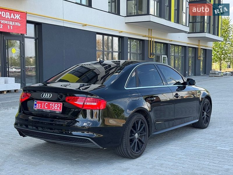 Седан Audi A4 2015 в Луцке