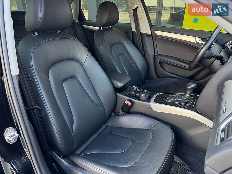 Седан Audi A4 2015 в Луцке