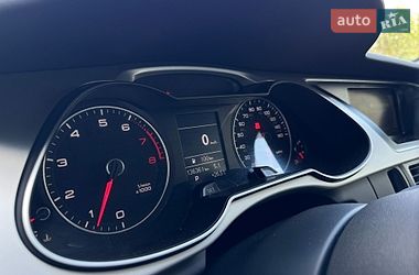 Седан Audi A4 2015 в Луцке