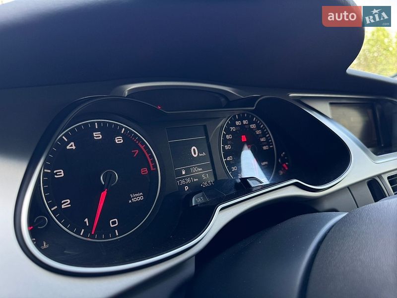 Седан Audi A4 2015 в Луцке