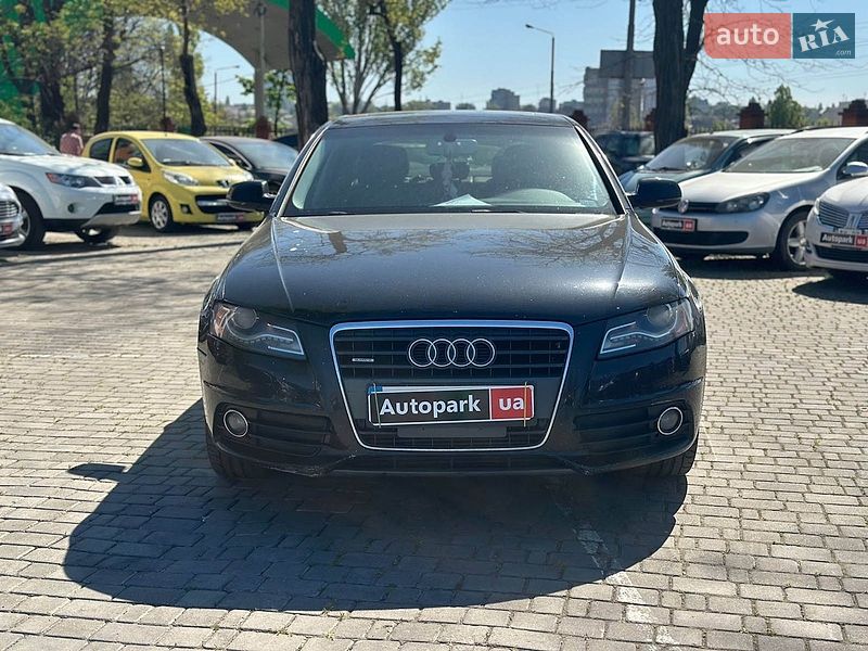 Седан Audi A4 2011 в Одессе